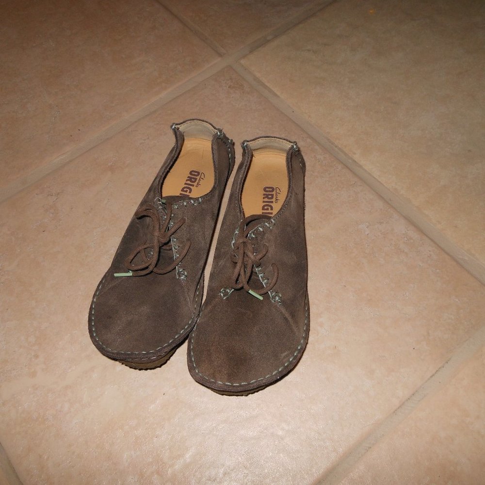 Clarks Originals Women's Suede Shoes Size 7